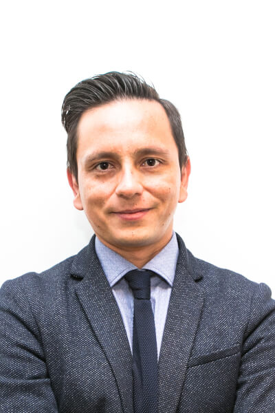 Dr. Carlos Andrés Contreras López